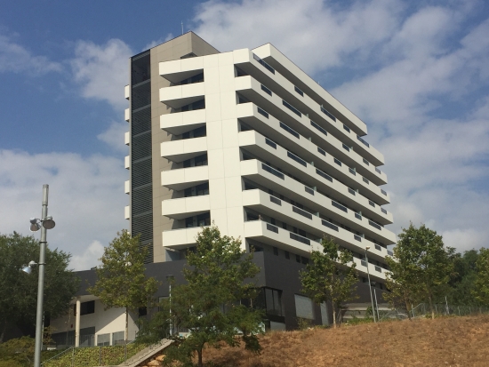 37 habitatges, local comercial i pàrquing  C/Bonavista, Cornellà